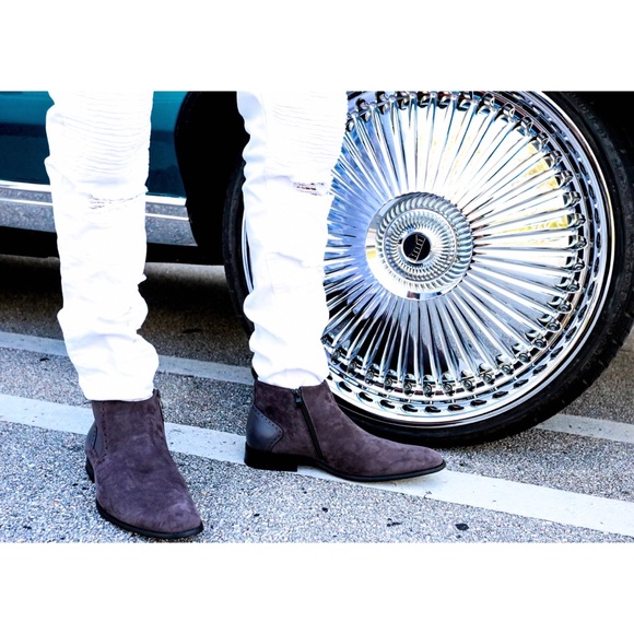 SMOOTH CRIMINAL - Picture 2 of 4